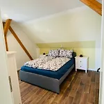 Hare Apartment *